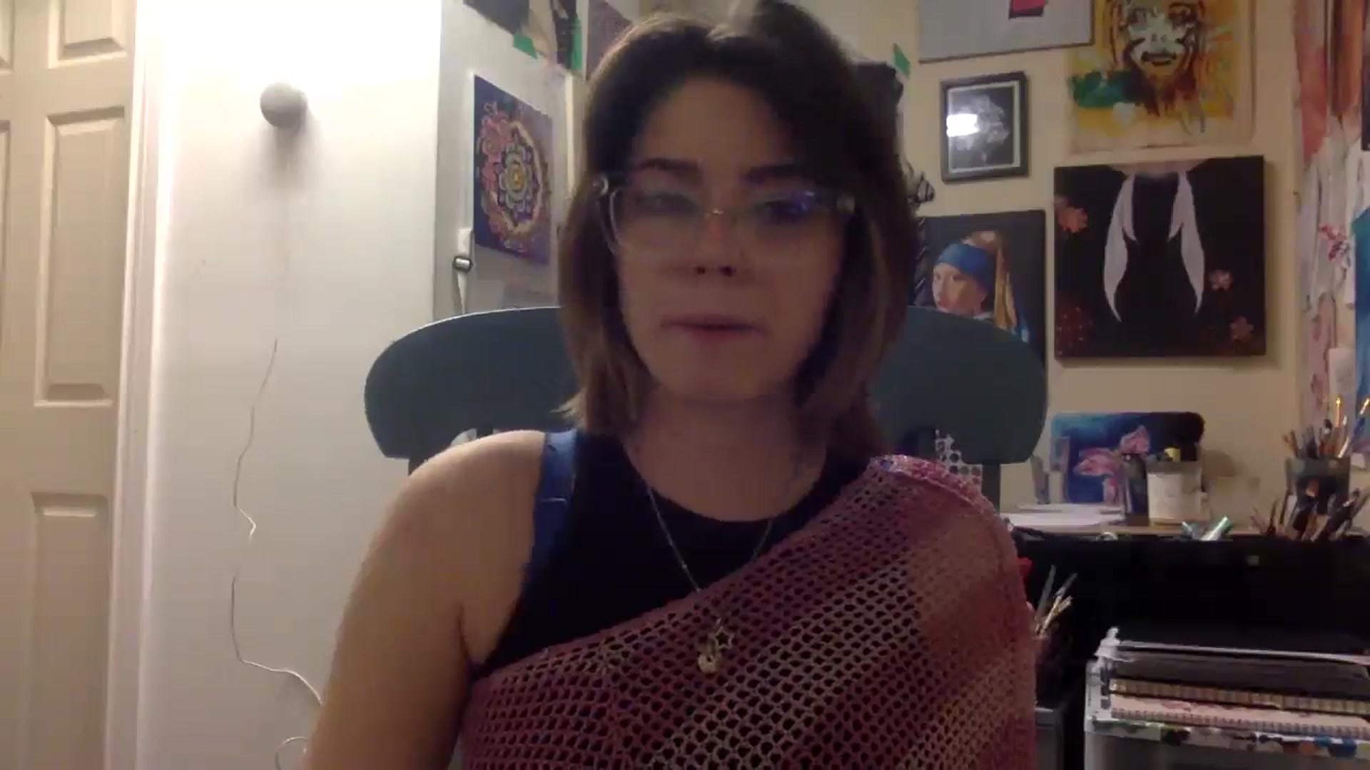 Gallery image thumbnail from HunniBee's myfreecams stream on, 04/20/2026, 24:46 image 3 of 20