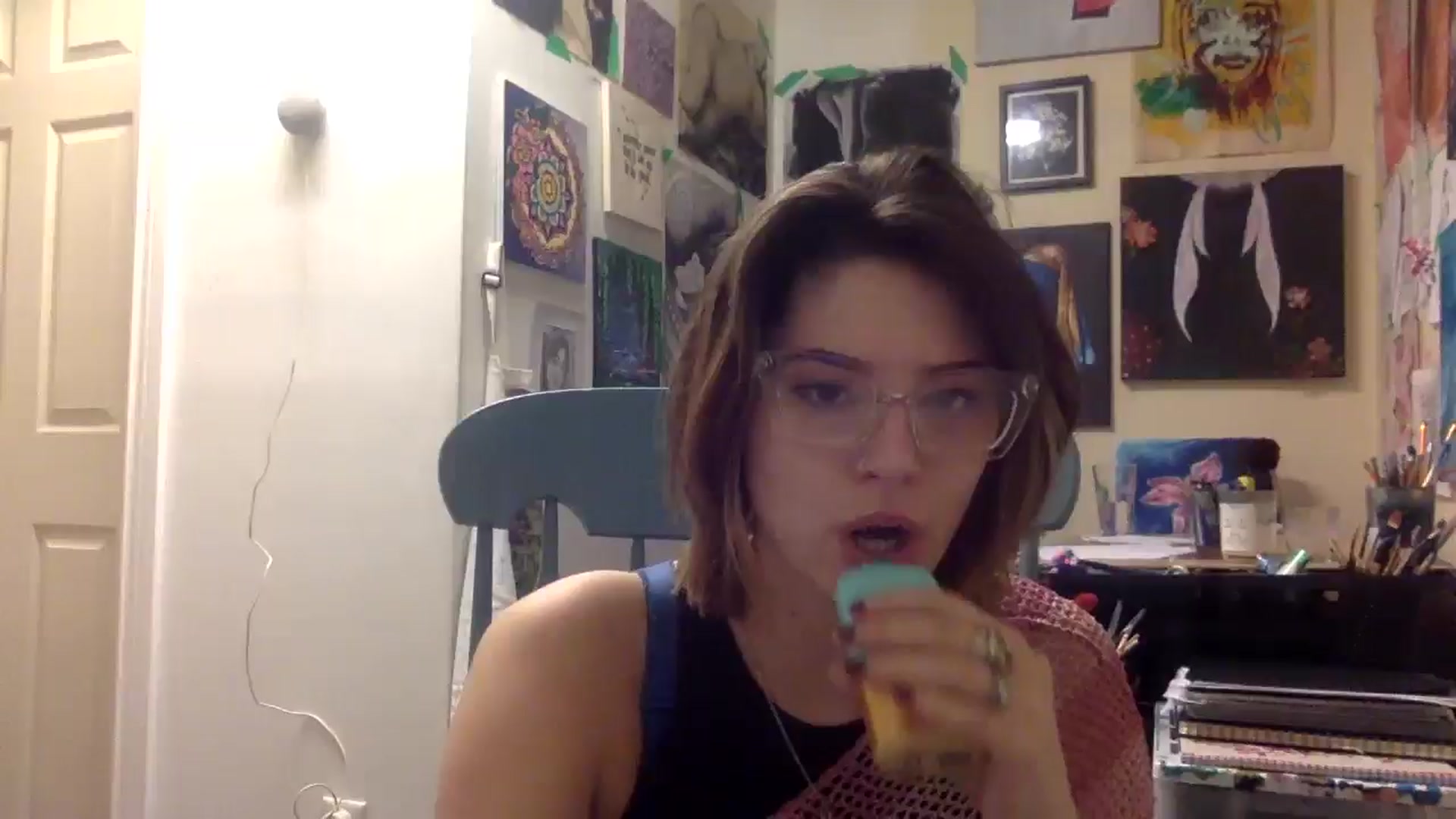 Gallery image thumbnail from HunniBee's myfreecams stream on, 04/20/2026, 24:46 image 1 of 20