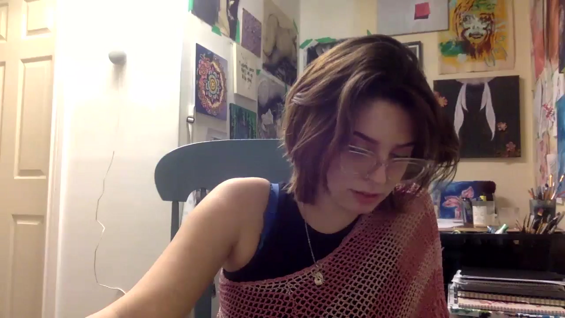 Gallery image thumbnail from HunniBee's myfreecams stream on, 04/20/2026, 24:46 image 14 of 20
