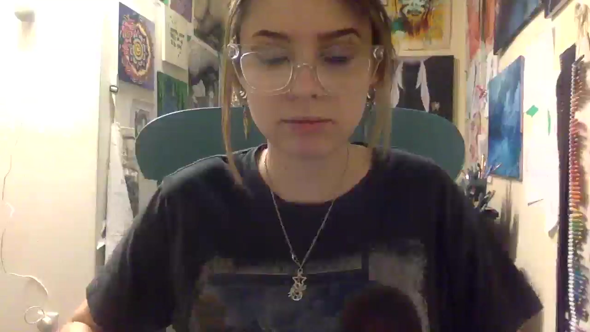 Gallery image thumbnail from HunniBee's myfreecams stream on, 04/21/2026, 03:54 image 8 of 20