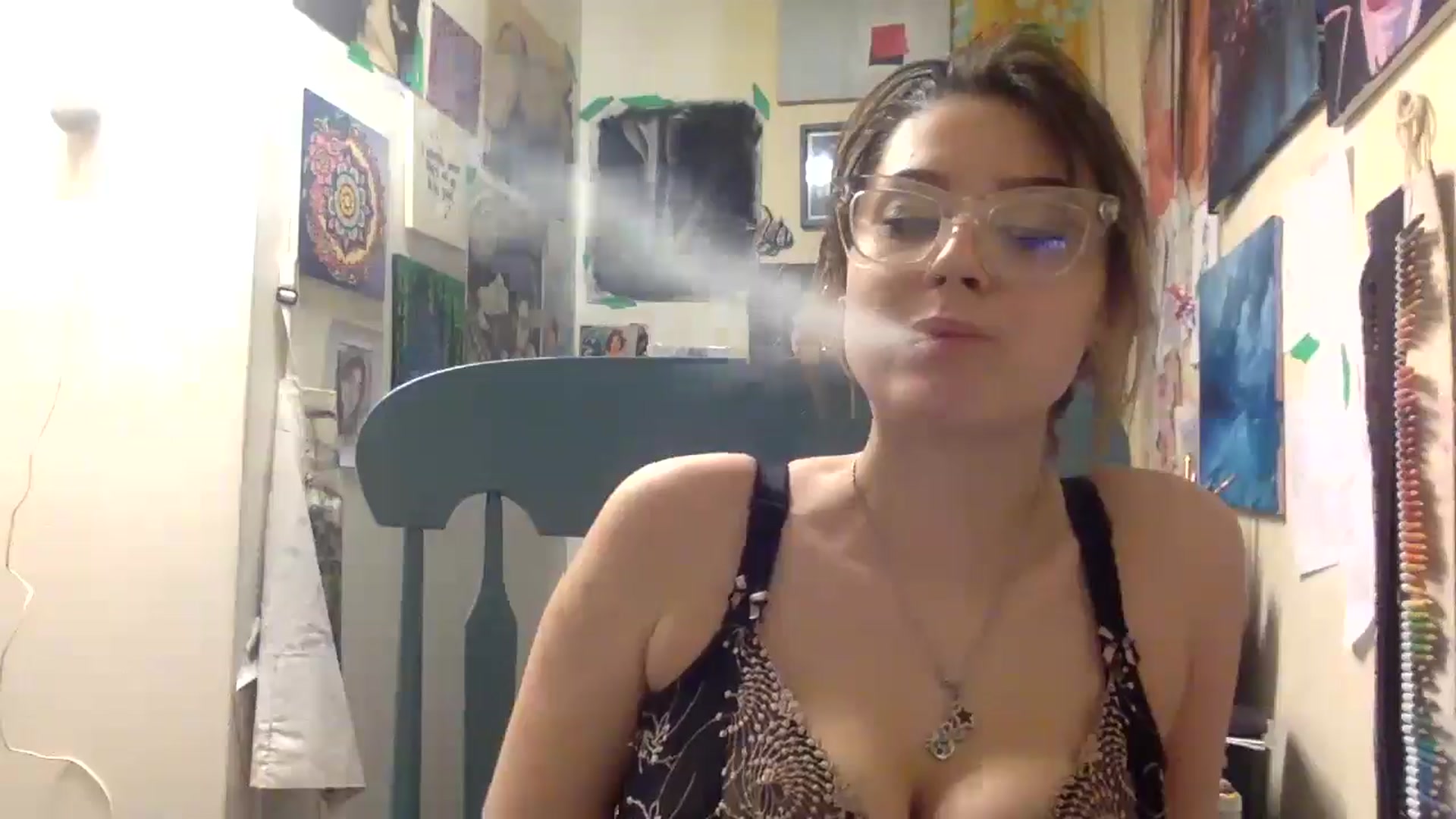 Gallery image thumbnail from HunniBee's myfreecams stream on, 04/21/2026, 03:54 image 17 of 20
