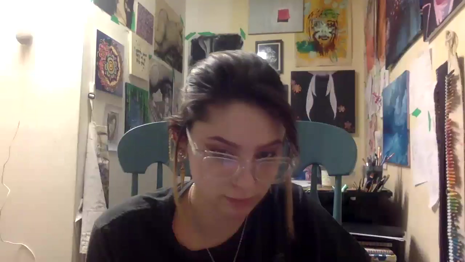 Gallery image thumbnail from HunniBee's myfreecams stream on, 04/21/2026, 03:54 image 4 of 20