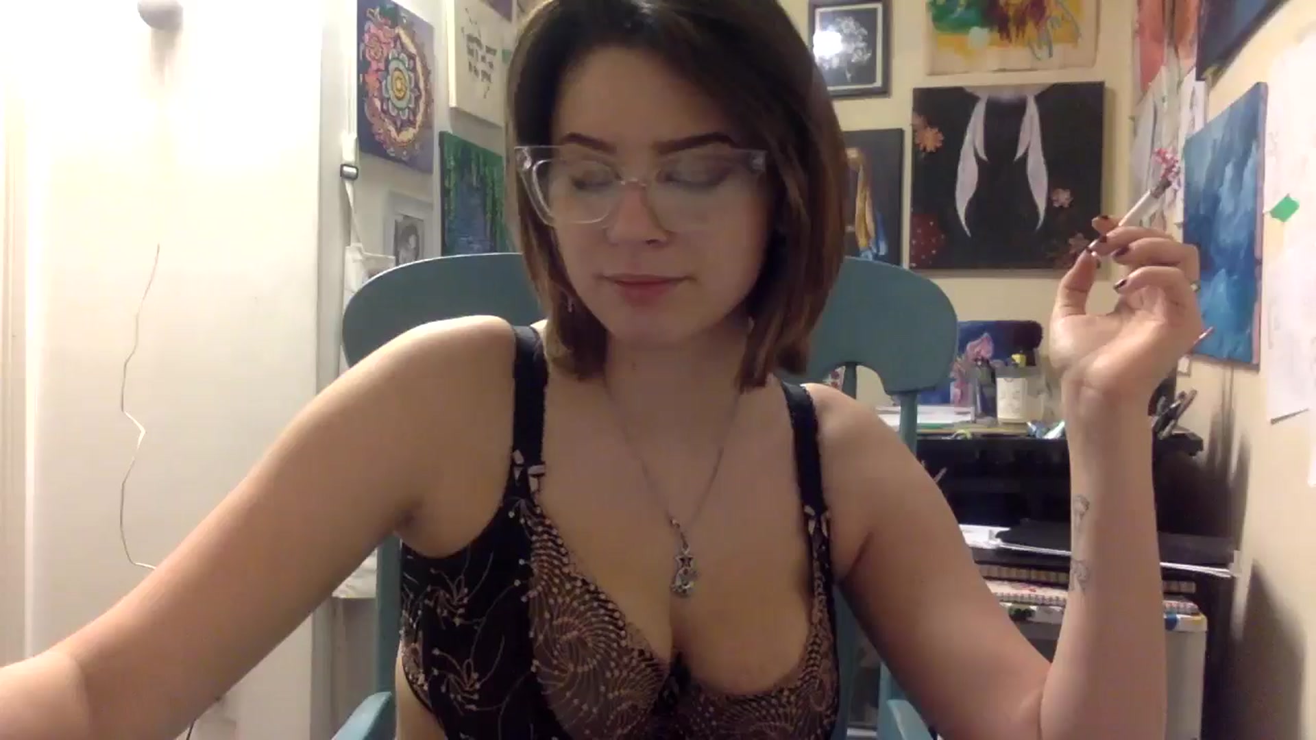 Gallery image thumbnail from HunniBee's myfreecams stream on, 04/21/2026, 06:17 image 7 of 20