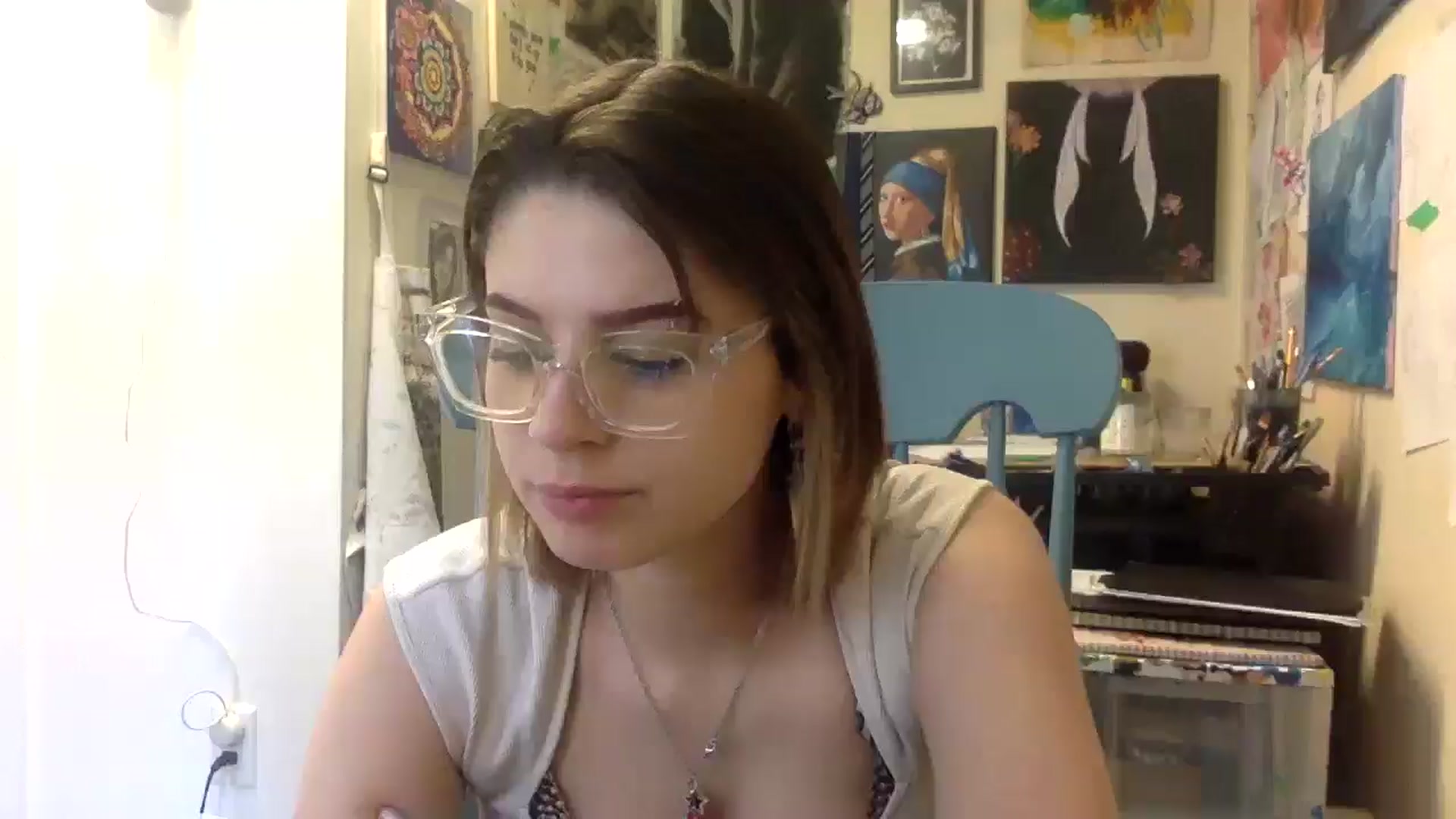 Gallery image thumbnail from HunniBee's myfreecams stream on, 04/21/2026, 22:41 image 2 of 20
