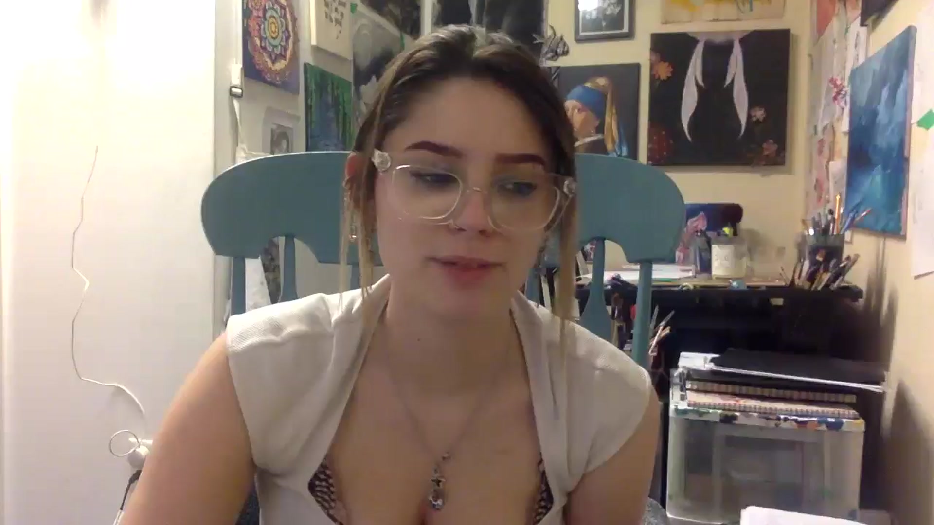Gallery image thumbnail from HunniBee's myfreecams stream on, 04/22/2026, 24:00 image 14 of 20