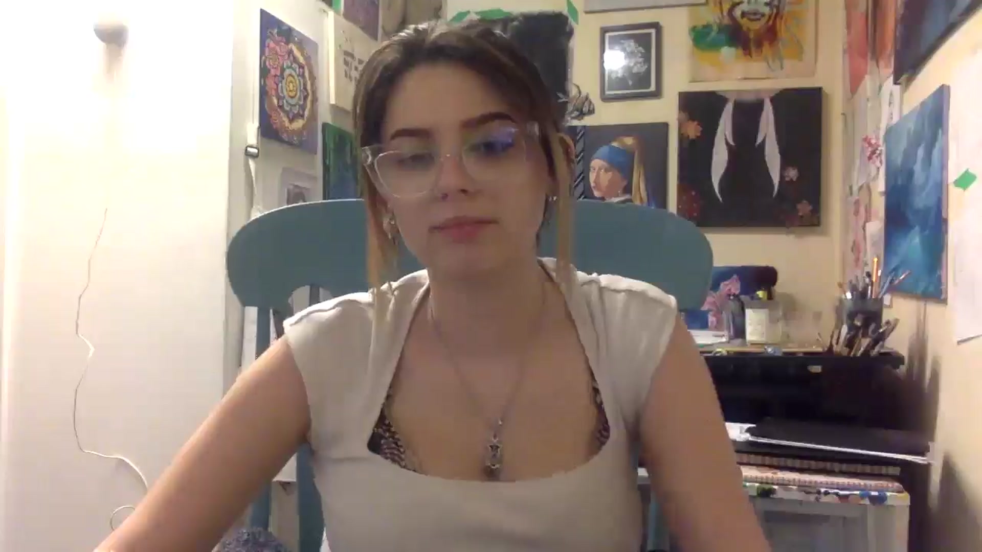 Gallery image thumbnail from HunniBee's myfreecams stream on, 04/22/2026, 24:00 image 17 of 20