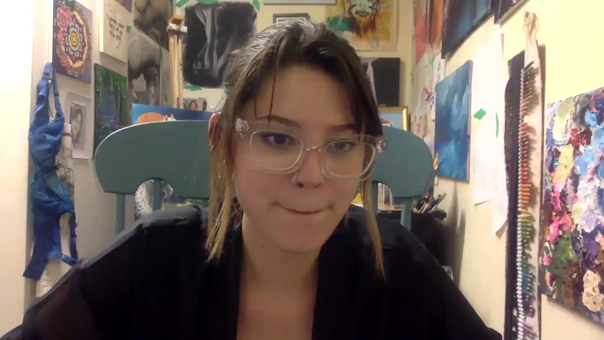 Gallery image thumbnail from HunniBee's myfreecams stream on, 04/26/2026, 01:17 image 14 of 20
