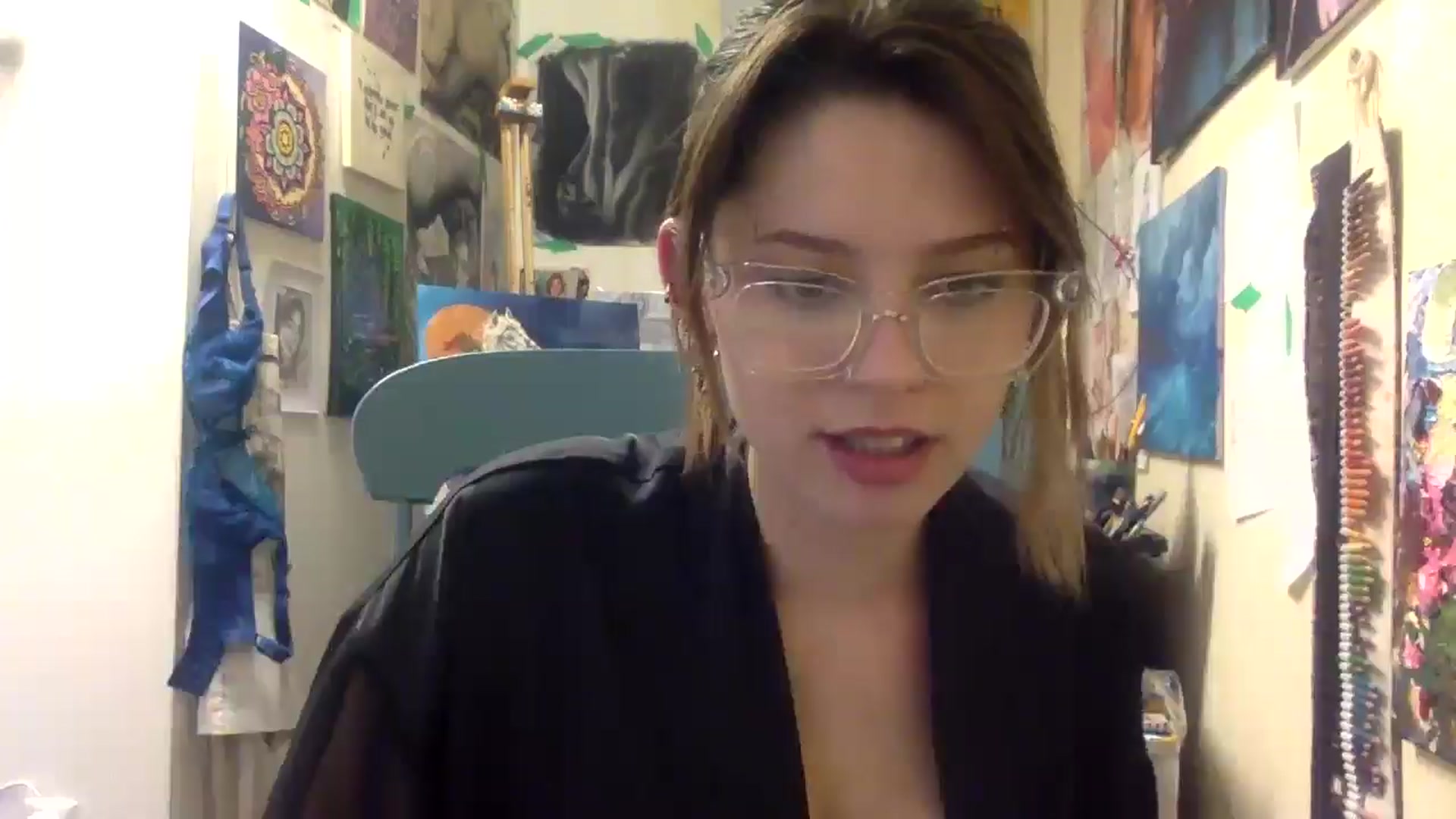 Gallery image thumbnail from HunniBee's myfreecams stream on, 04/26/2026, 01:17 image 2 of 20