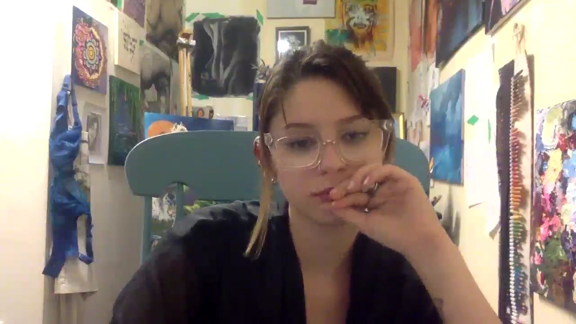 Gallery image thumbnail from HunniBee's myfreecams stream on, 04/26/2026, 01:17 image 6 of 20