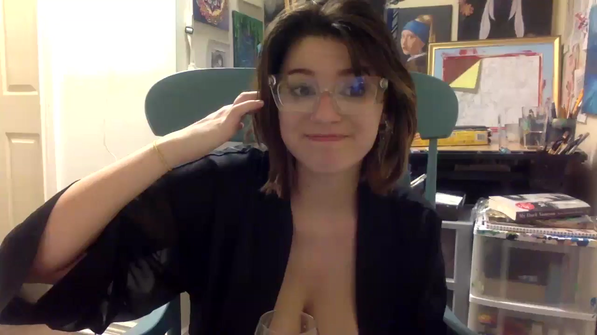 Gallery image thumbnail from HunniBee's myfreecams stream on, 04/27/2026, 05:08 image 6 of 20
