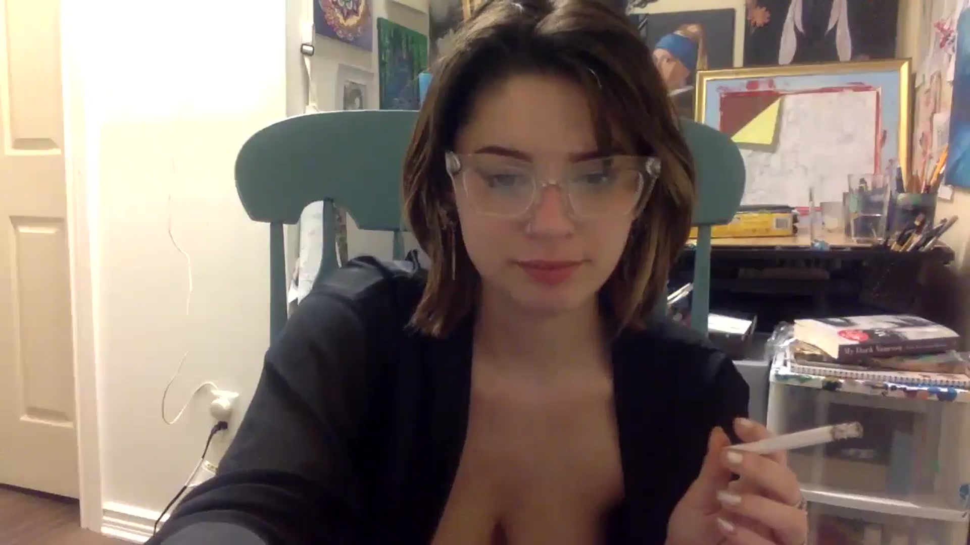 Gallery image thumbnail from HunniBee's myfreecams stream on, 04/27/2026, 05:08 image 12 of 20