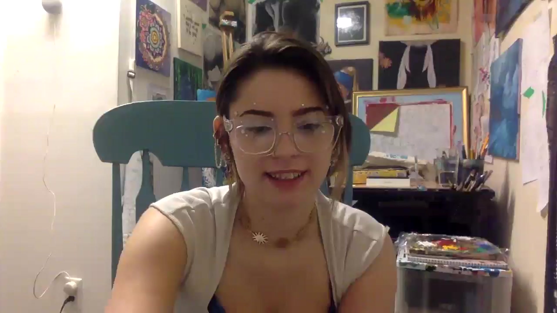 Gallery image thumbnail from HunniBee's myfreecams stream on, 04/29/2026, 24:56 image 12 of 20