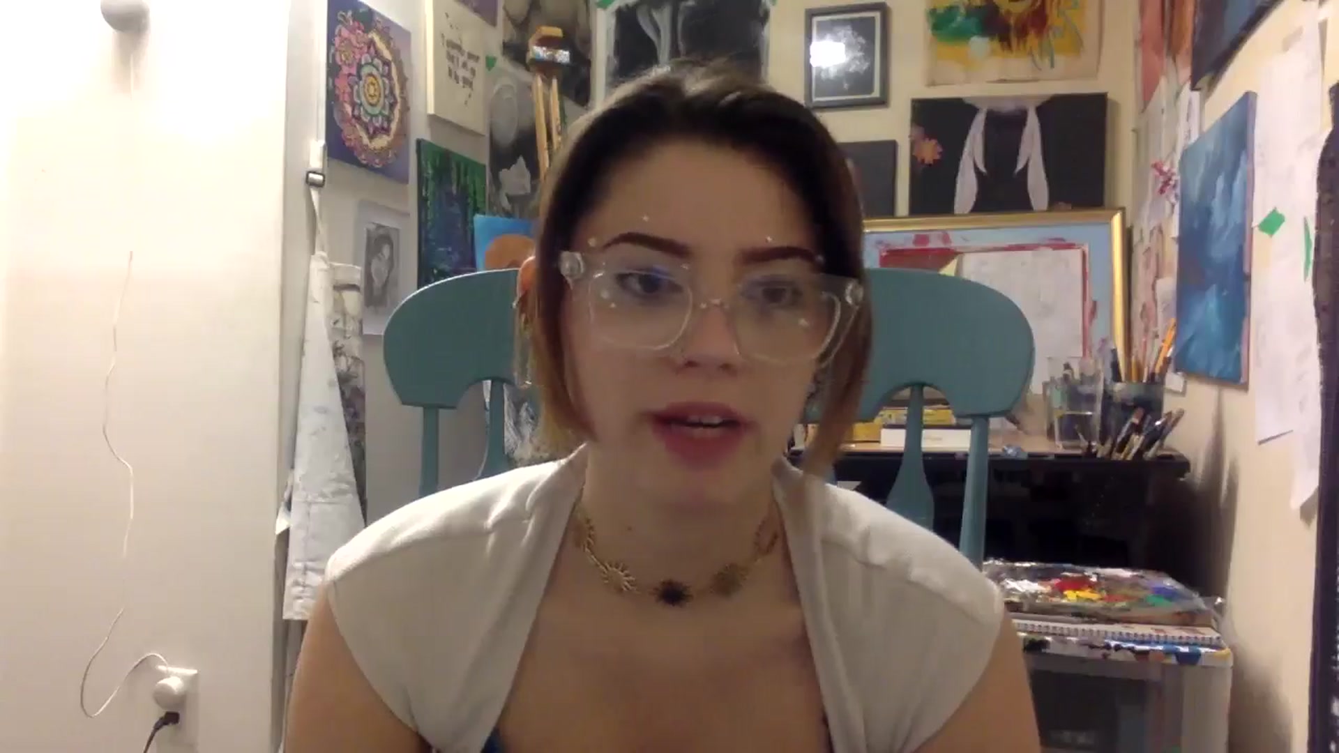Gallery image thumbnail from HunniBee's myfreecams stream on, 04/29/2026, 24:56 image 9 of 20