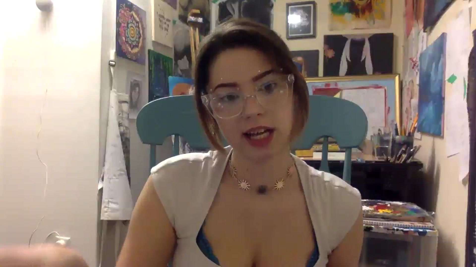 Gallery image thumbnail from HunniBee's myfreecams stream on, 04/29/2026, 24:56 image 7 of 20