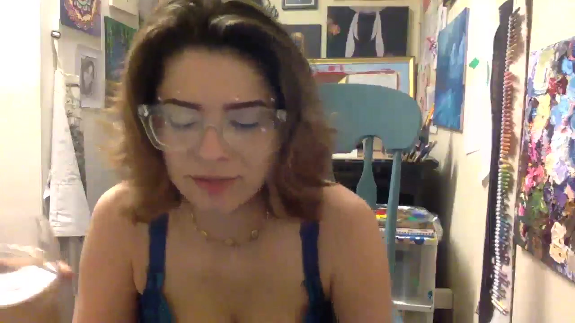 Gallery image thumbnail from HunniBee's myfreecams stream on, 04/29/2026, 03:55 image 17 of 20