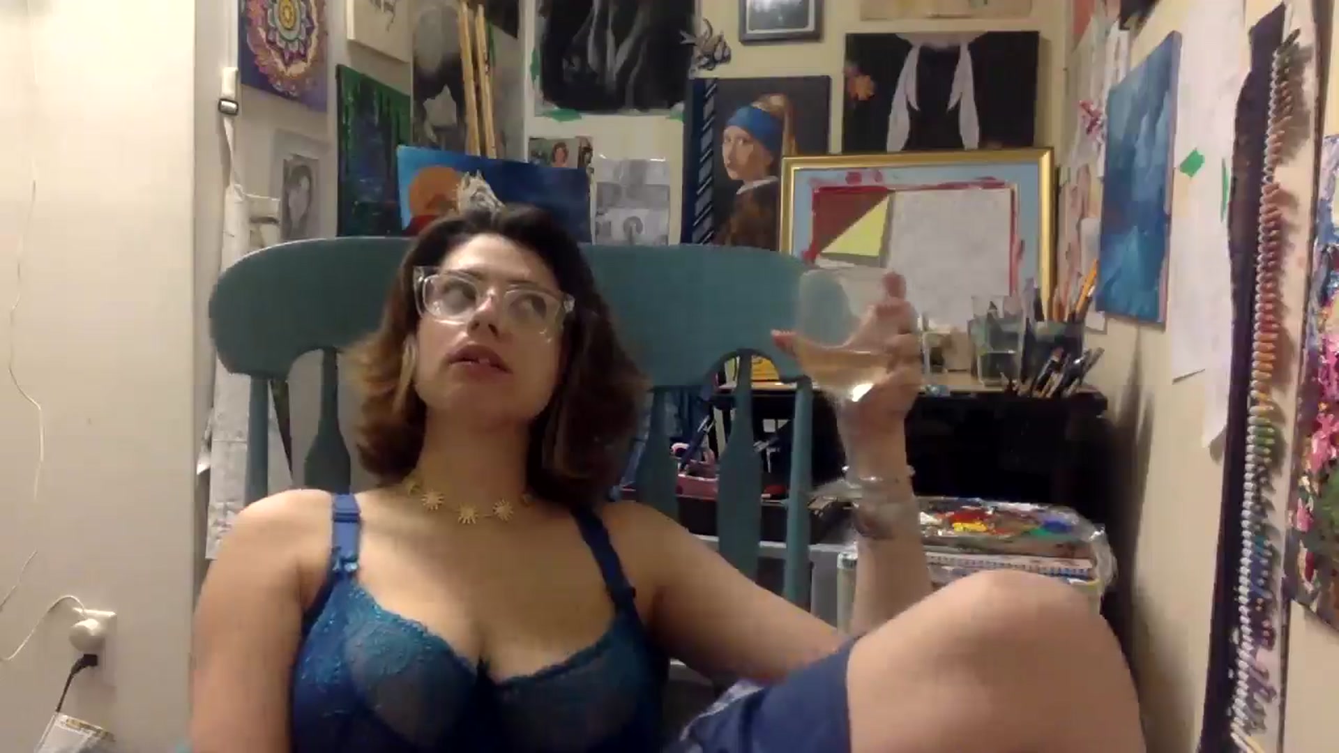 Gallery image thumbnail from HunniBee's myfreecams stream on, 04/29/2026, 04:41 image 2 of 20