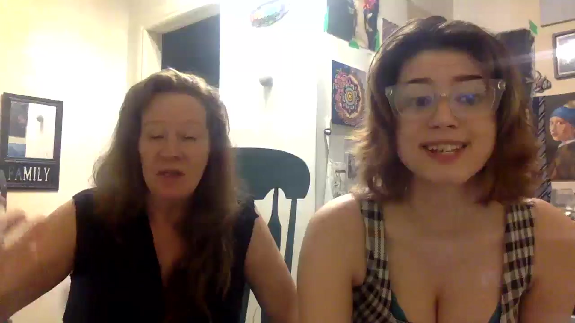 Gallery image thumbnail from HunniBee's myfreecams stream on, 04/30/2026, 03:40 image 18 of 20