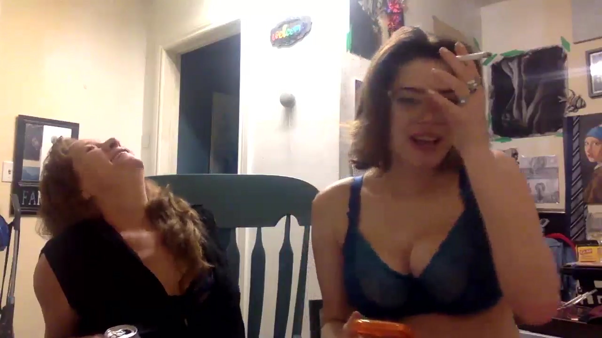Gallery image thumbnail from HunniBee's myfreecams stream on, 04/30/2026, 03:40 image 19 of 20