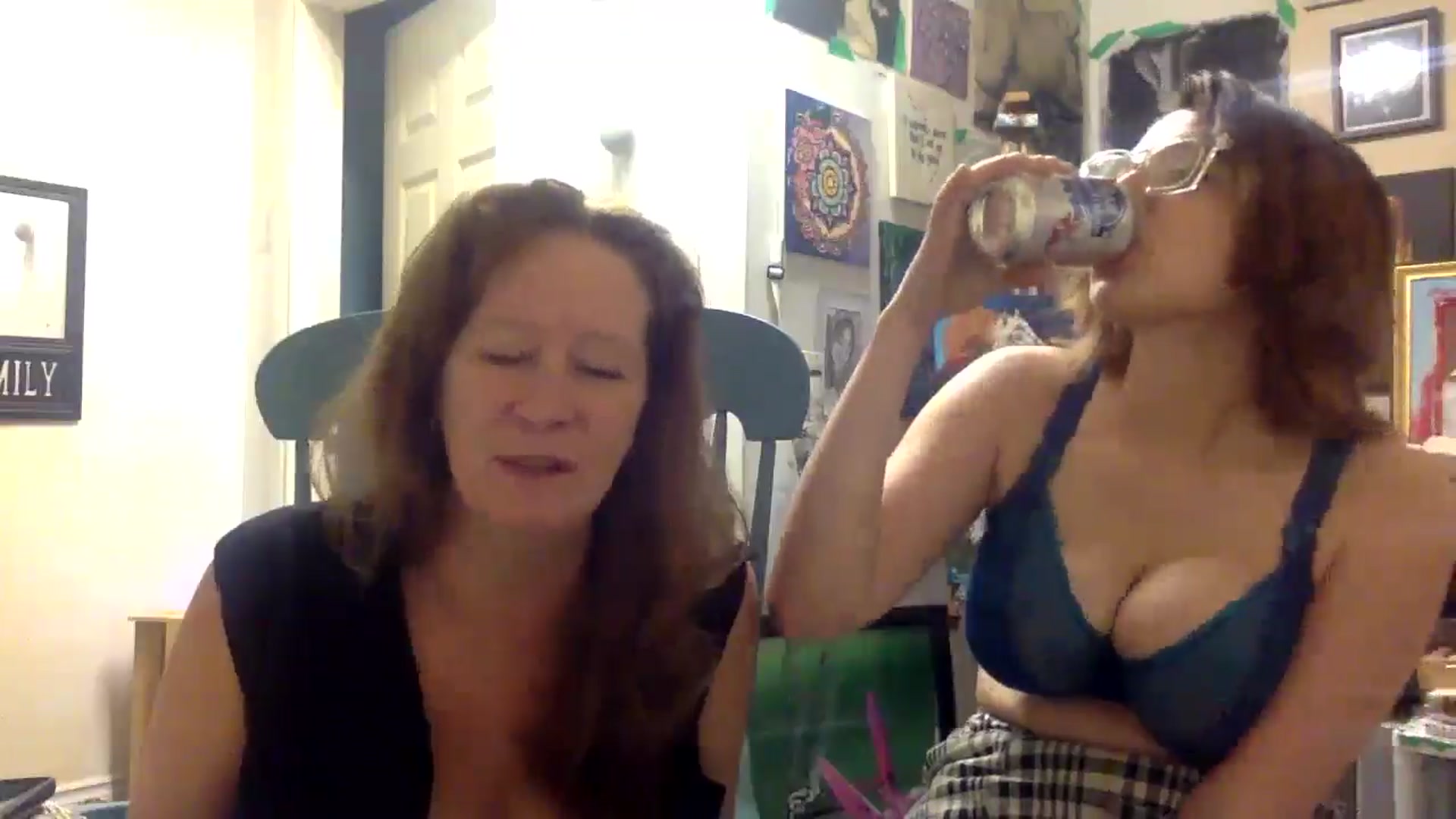 Gallery image thumbnail from HunniBee's myfreecams stream on, 04/30/2026, 05:17 image 7 of 20