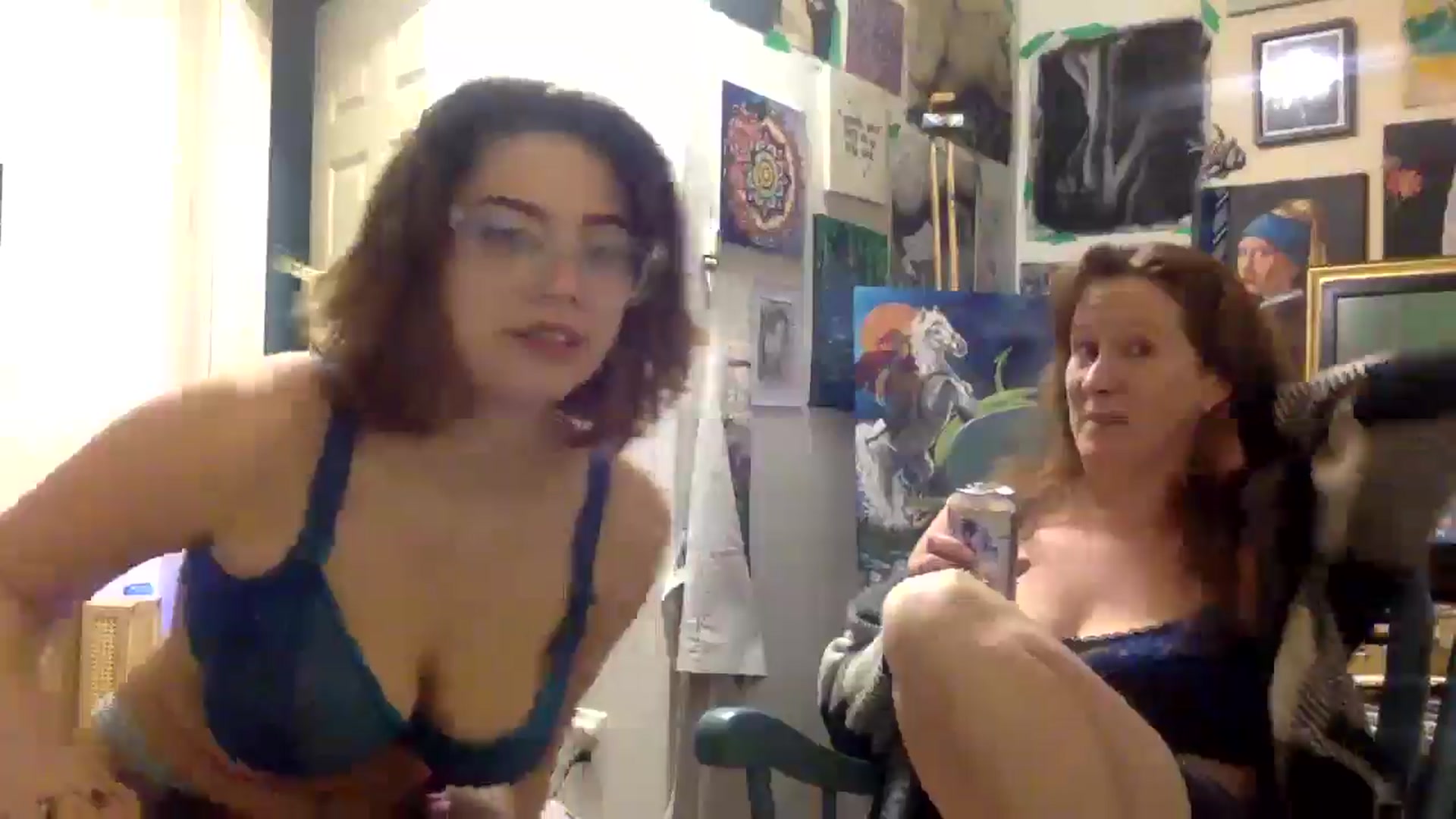 Gallery image thumbnail from HunniBee's myfreecams stream on, 04/30/2026, 05:17 image 13 of 20