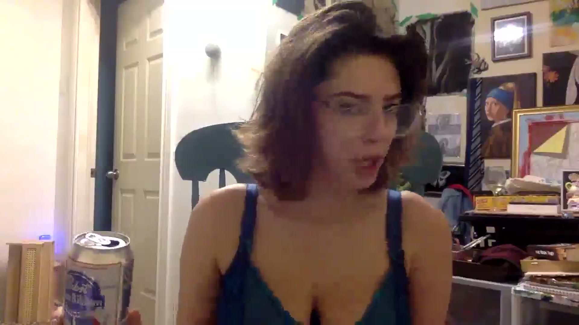 Gallery image thumbnail from HunniBee's myfreecams stream on, 04/30/2026, 05:17 image 10 of 20