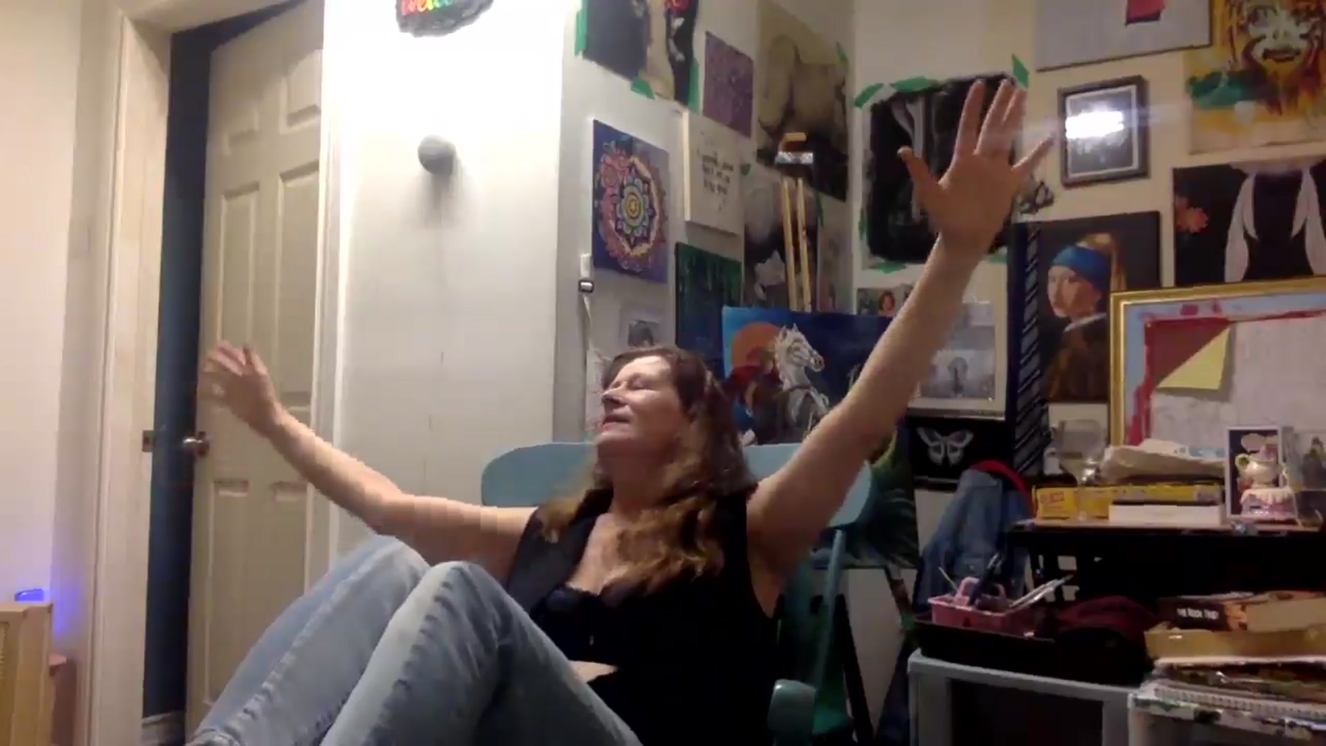 Gallery image thumbnail from HunniBee's myfreecams stream on, 04/30/2026, 05:17 image 9 of 20