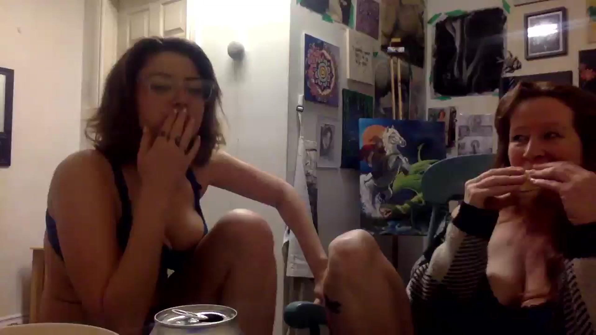 Gallery image thumbnail from HunniBee's myfreecams stream on, 04/30/2026, 05:17 image 18 of 20