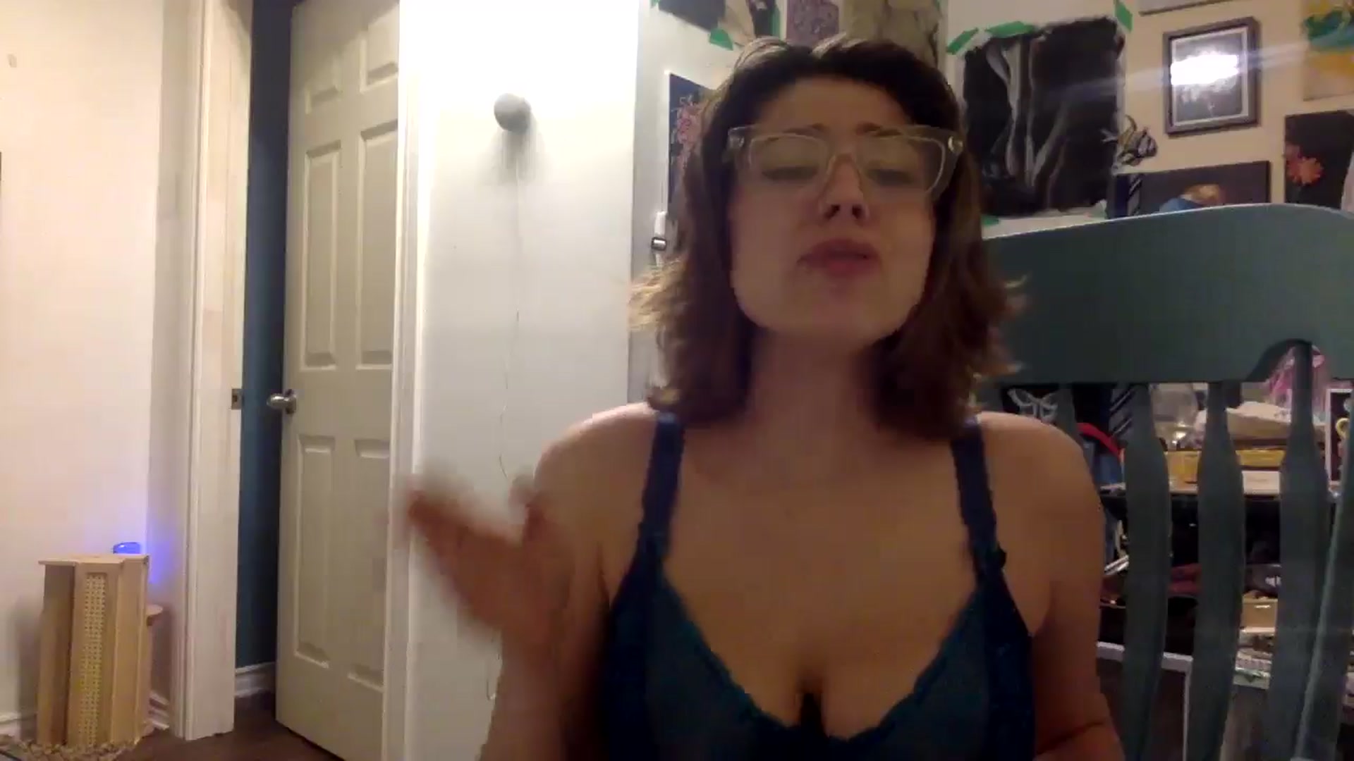 Gallery image thumbnail from HunniBee's myfreecams stream on, 04/30/2026, 05:17 image 14 of 20