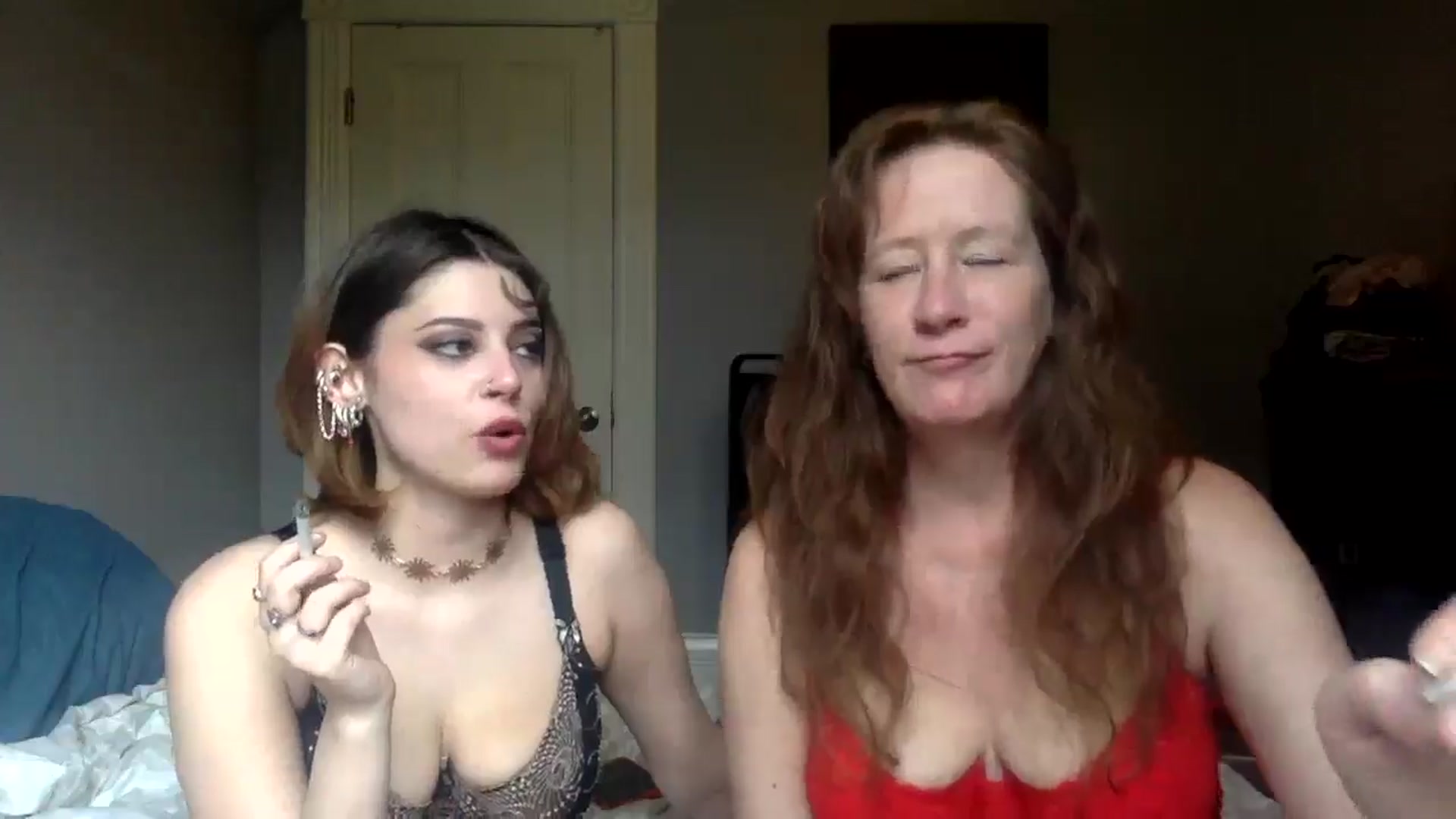 Gallery image thumbnail from HunniBee's myfreecams stream on, 05/04/2026, 22:41 image 18 of 20
