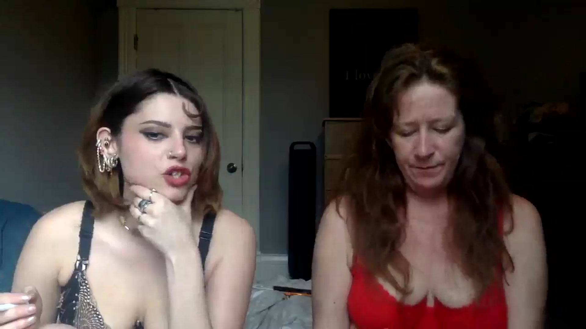 Gallery image thumbnail from HunniBee's myfreecams stream on, 05/04/2026, 22:41 image 17 of 20