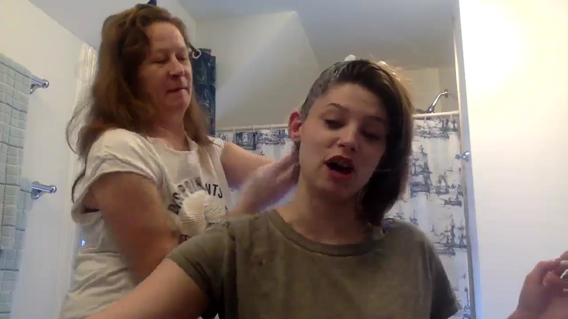 Gallery image thumbnail from HunniBee's myfreecams stream on, 05/07/2026, 24:33 image 2 of 20