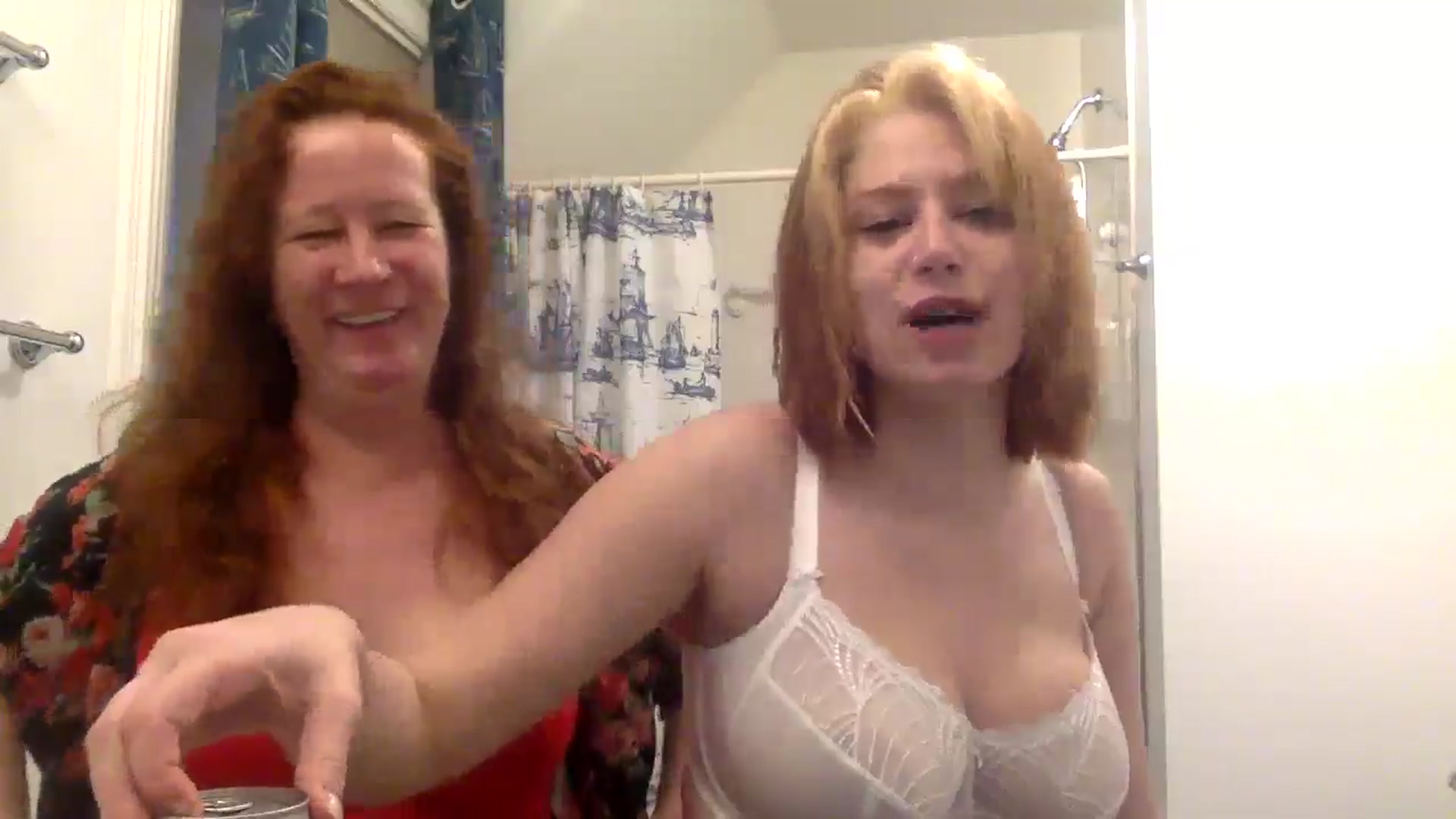 Gallery image thumbnail from HunniBee's myfreecams stream on, 05/07/2026, 24:33 image 18 of 20