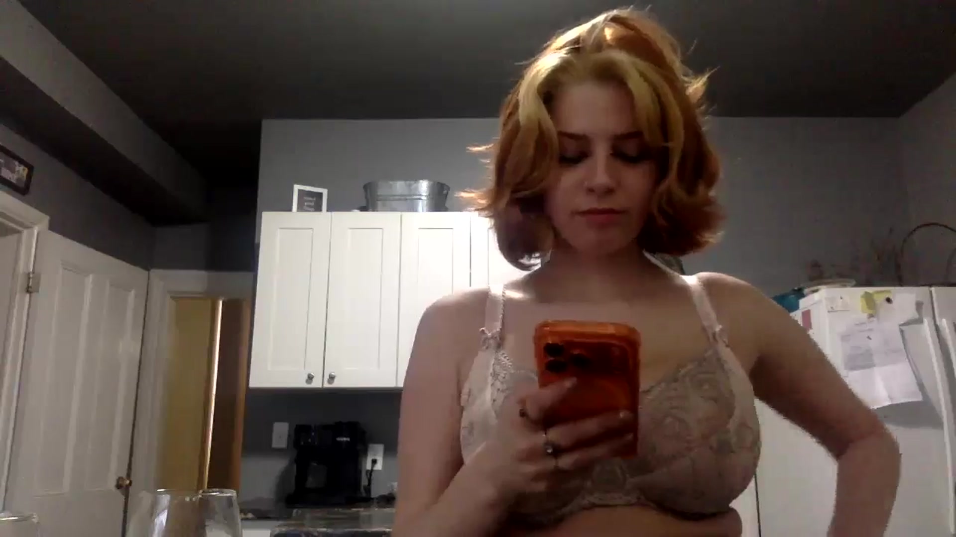Gallery image thumbnail from HunniBee's myfreecams stream on, 05/07/2026, 23:40 image 20 of 20