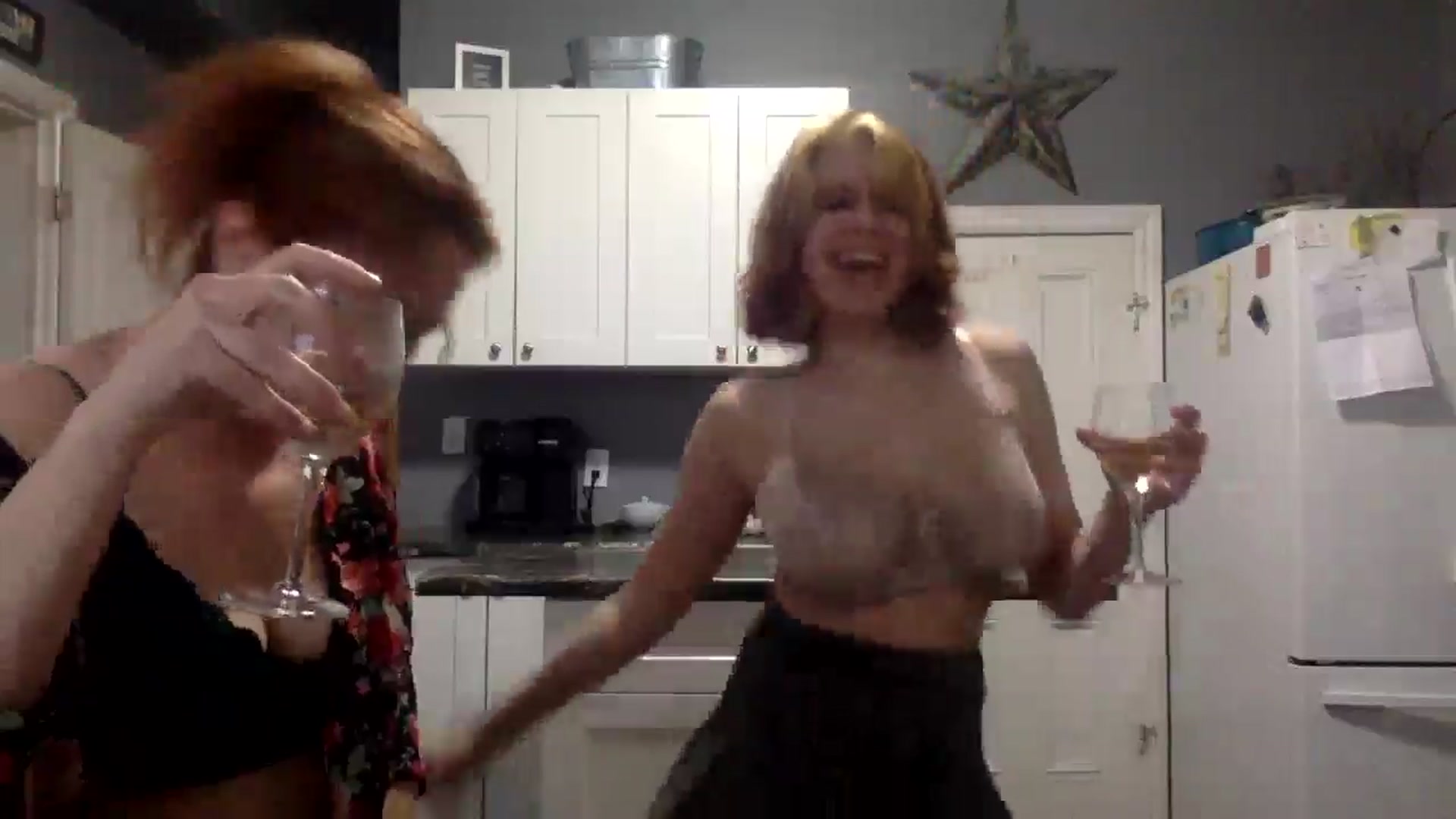 Gallery image thumbnail from HunniBee's myfreecams stream on, 05/07/2026, 23:40 image 16 of 20