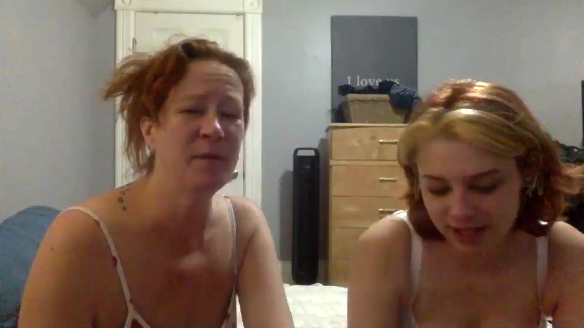 Gallery image thumbnail from HunniBee's myfreecams stream on, 05/08/2026, 04:41 image 17 of 20