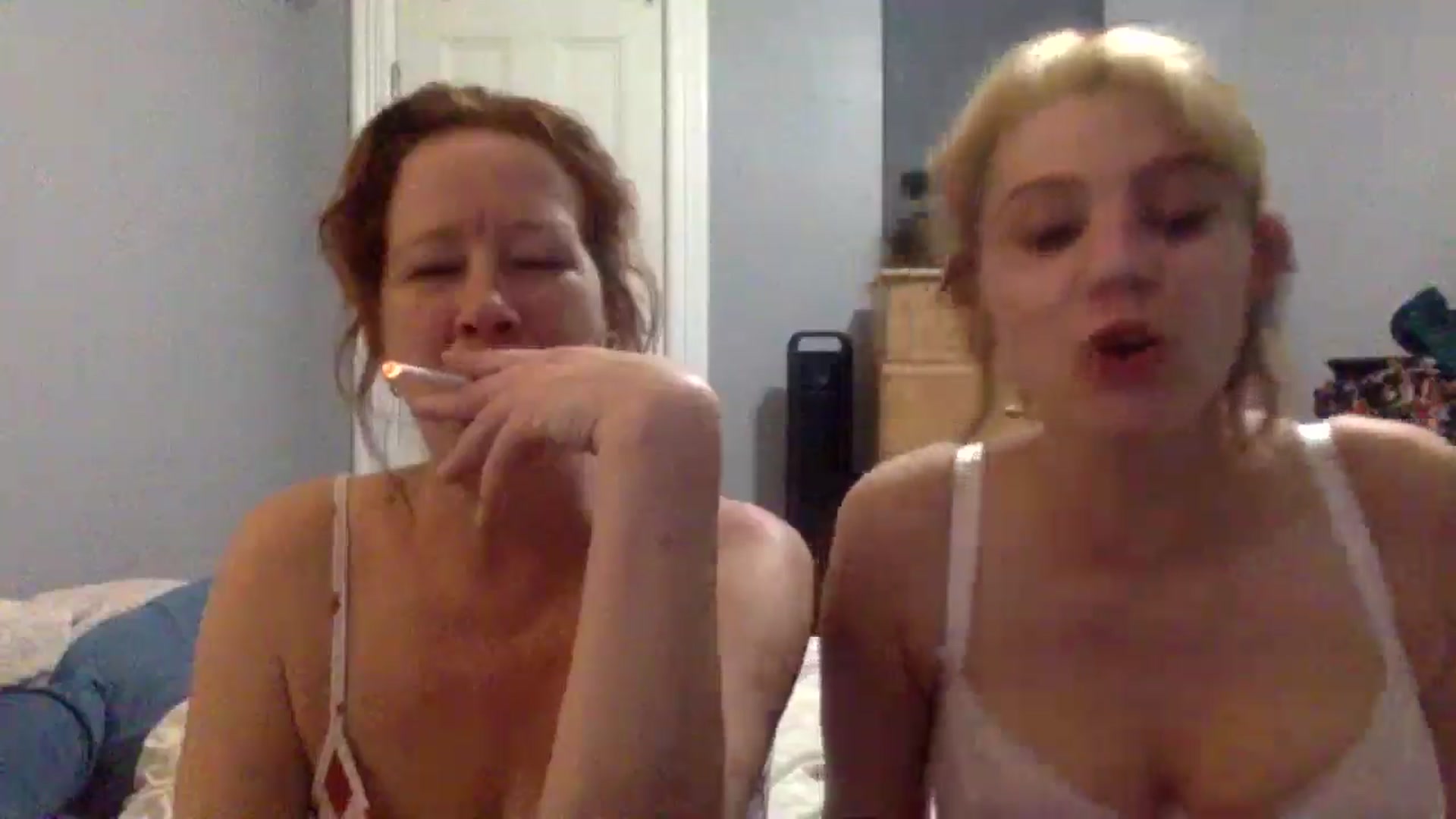 Gallery image thumbnail from HunniBee's myfreecams stream on, 05/08/2026, 04:41 image 11 of 20