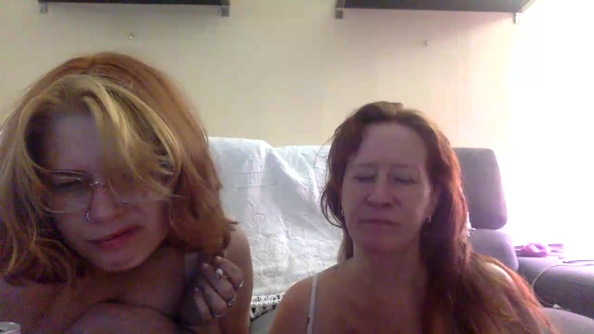 Gallery image thumbnail from HunniBee's myfreecams stream on, 05/08/2026, 06:07 image 15 of 20