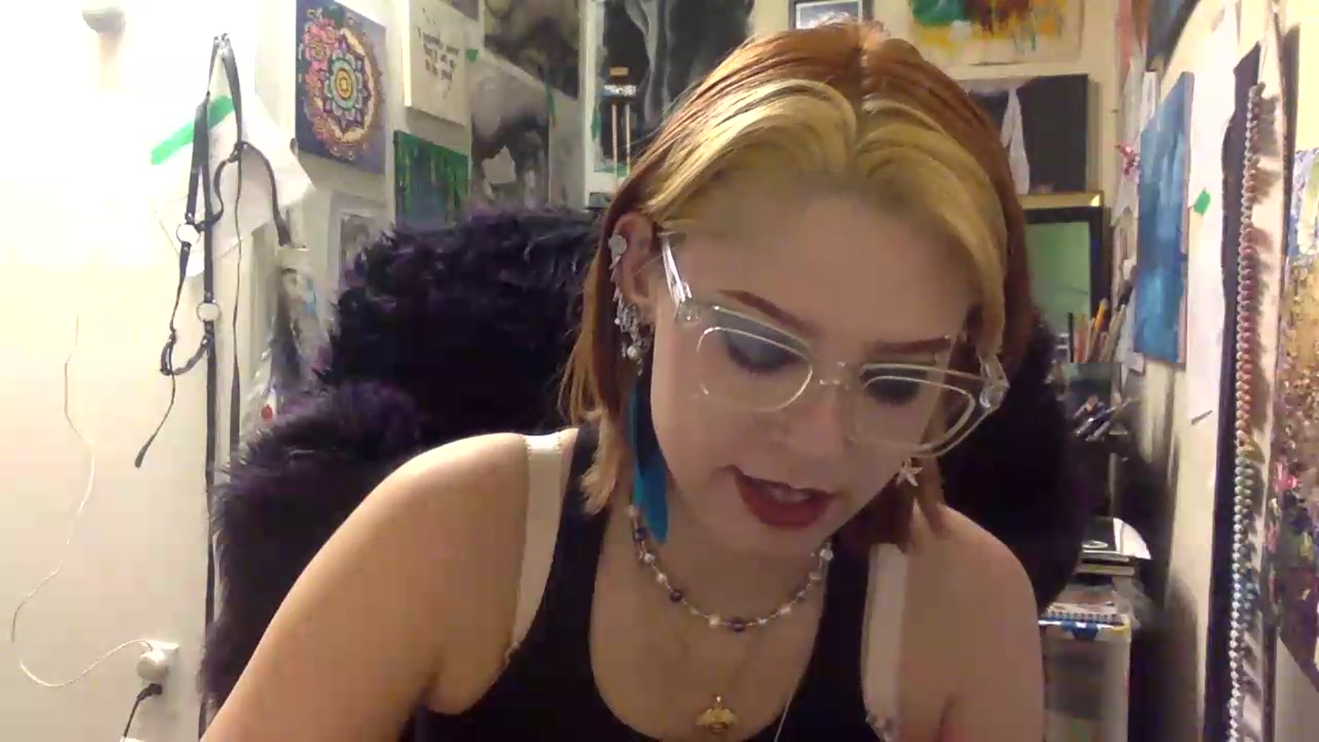 Gallery image thumbnail from HunniBee's myfreecams stream on, 05/12/2026, 02:37 image 3 of 20