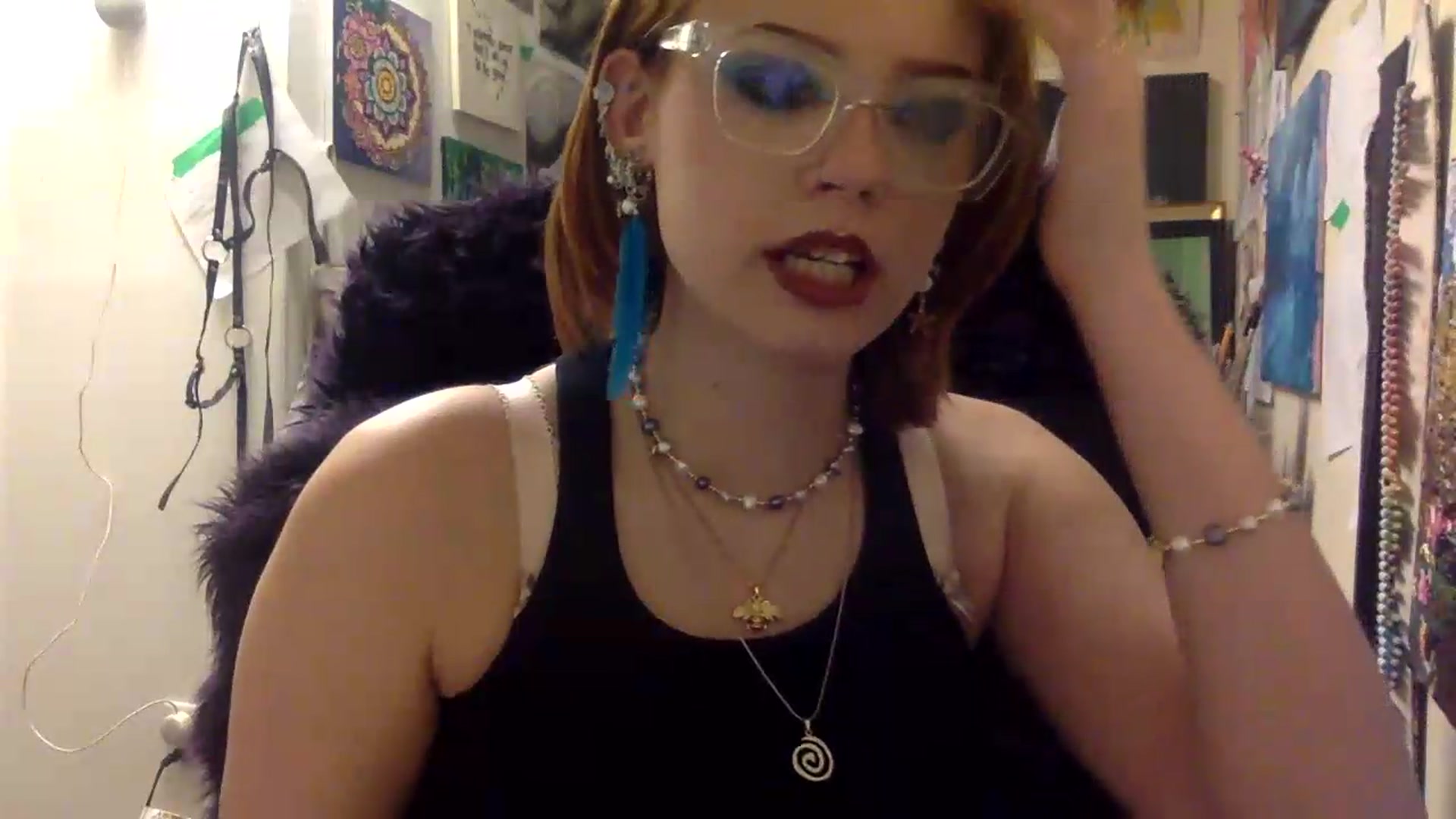 Gallery image thumbnail from HunniBee's myfreecams stream on, 05/12/2026, 02:37 image 6 of 20