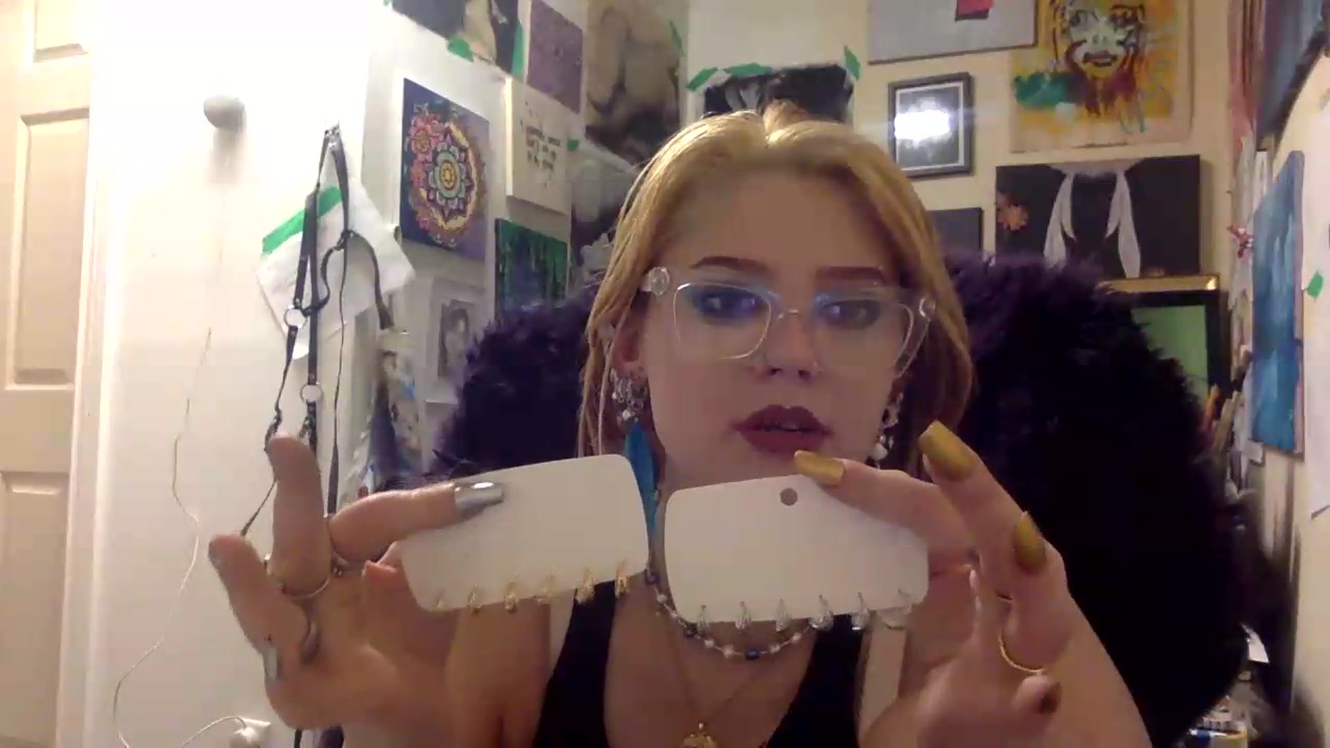 Gallery image thumbnail from HunniBee's myfreecams stream on, 05/12/2026, 02:37 image 14 of 20