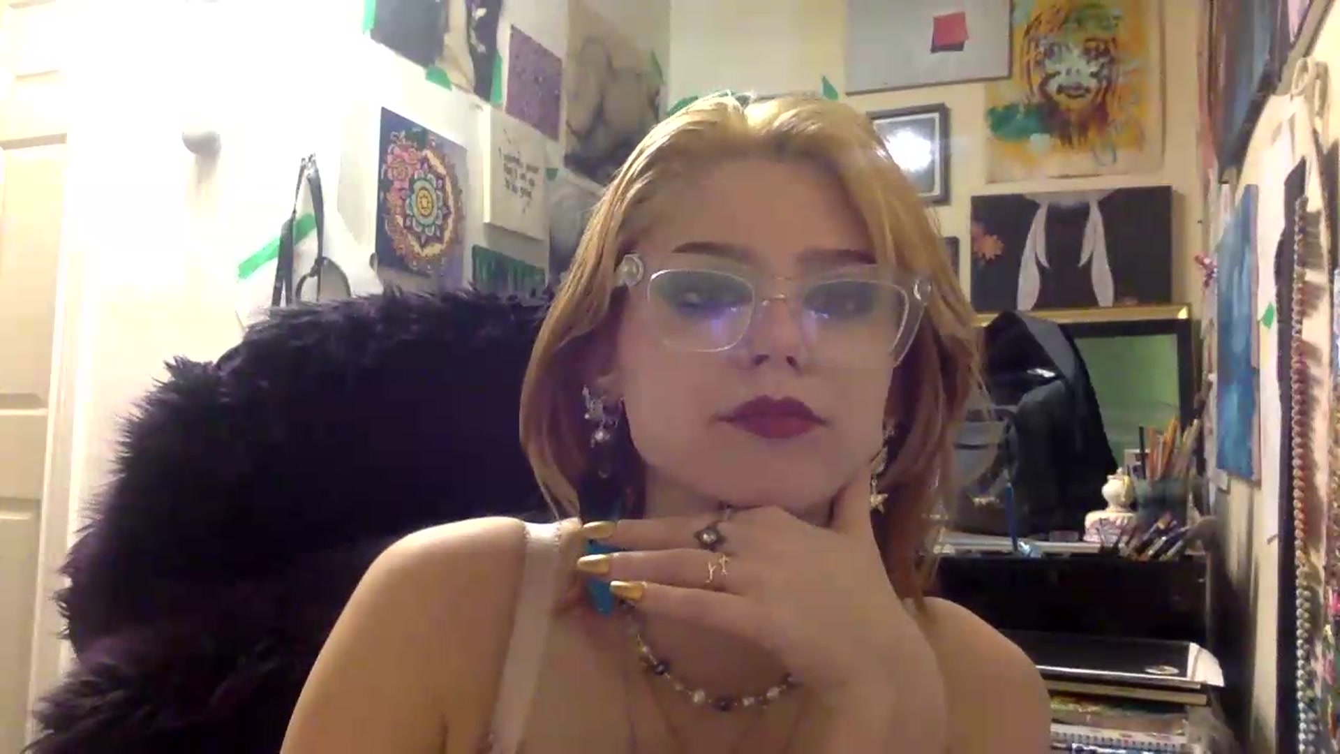 Gallery image thumbnail from HunniBee's myfreecams stream on, 05/12/2026, 05:04 image 4 of 20