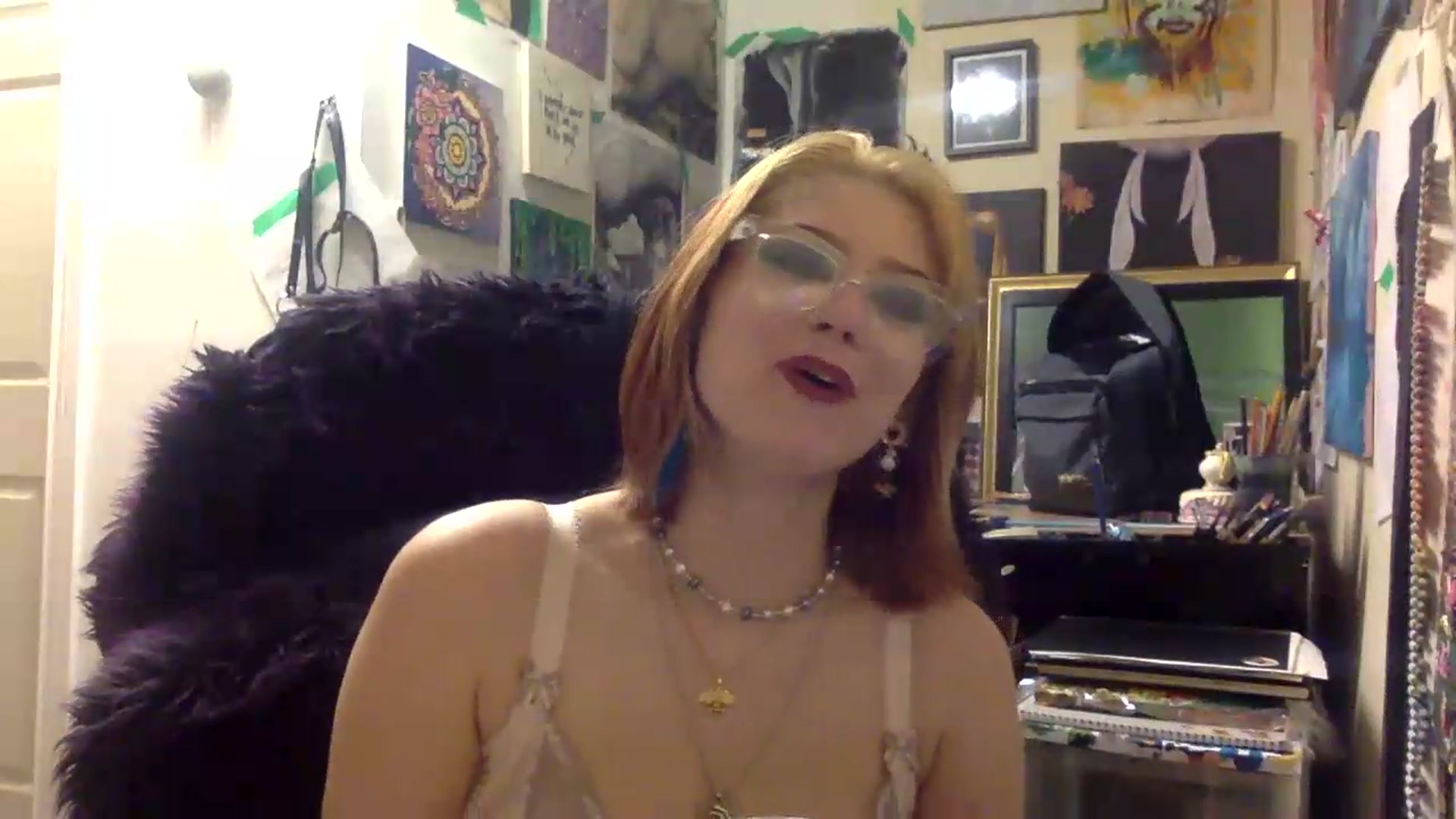 Gallery image thumbnail from HunniBee's myfreecams stream on, 05/12/2026, 05:04 image 5 of 20