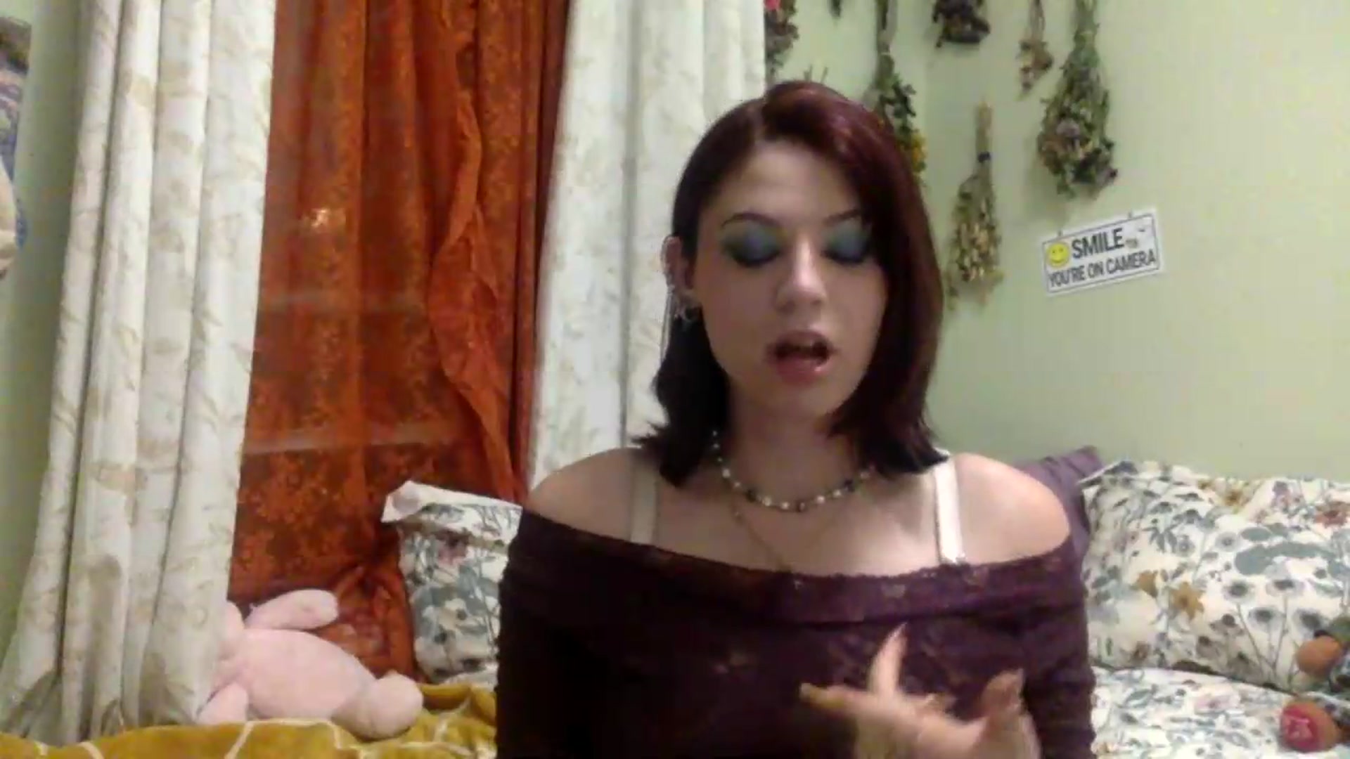 Gallery image thumbnail from HunniBee's myfreecams stream on, 06/26/2026, 03:47 image 2 of 20