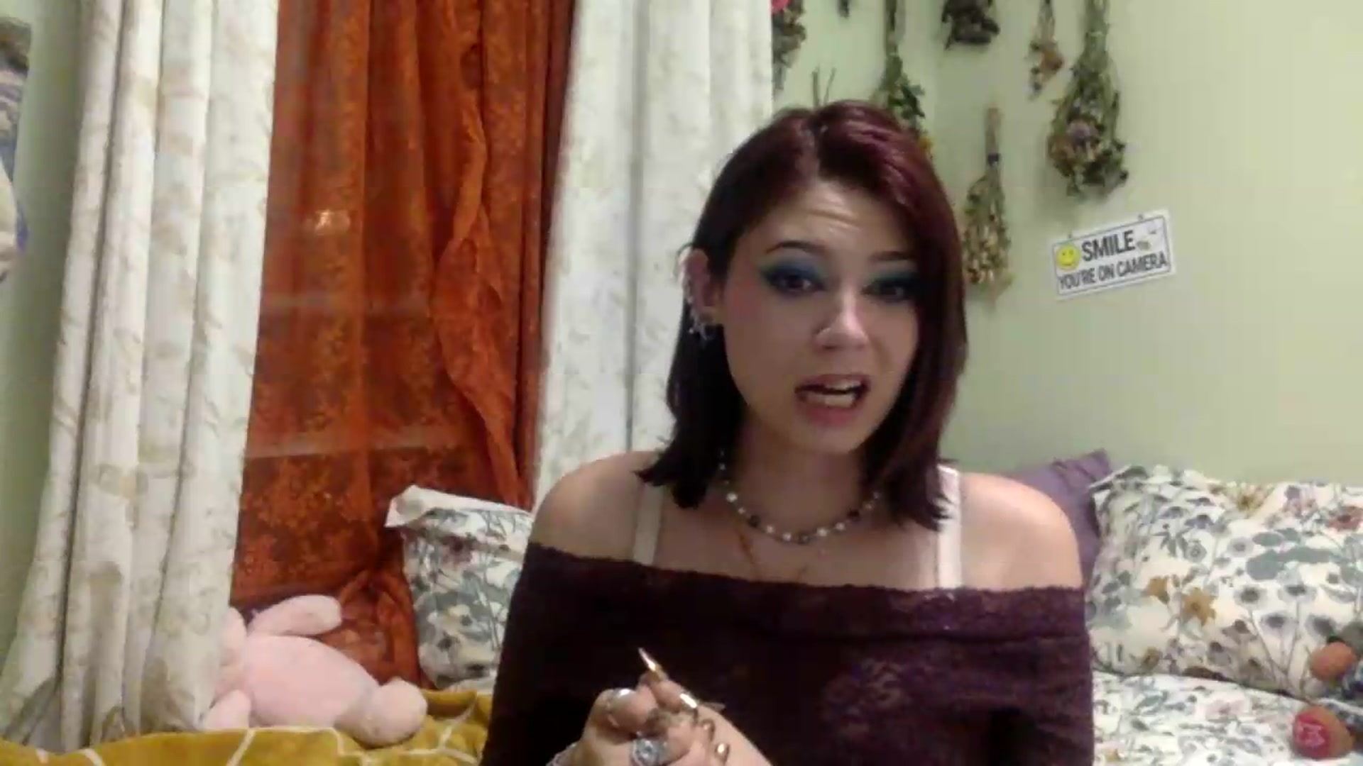 Gallery image thumbnail from HunniBee's myfreecams stream on, 06/26/2026, 03:47 image 3 of 20