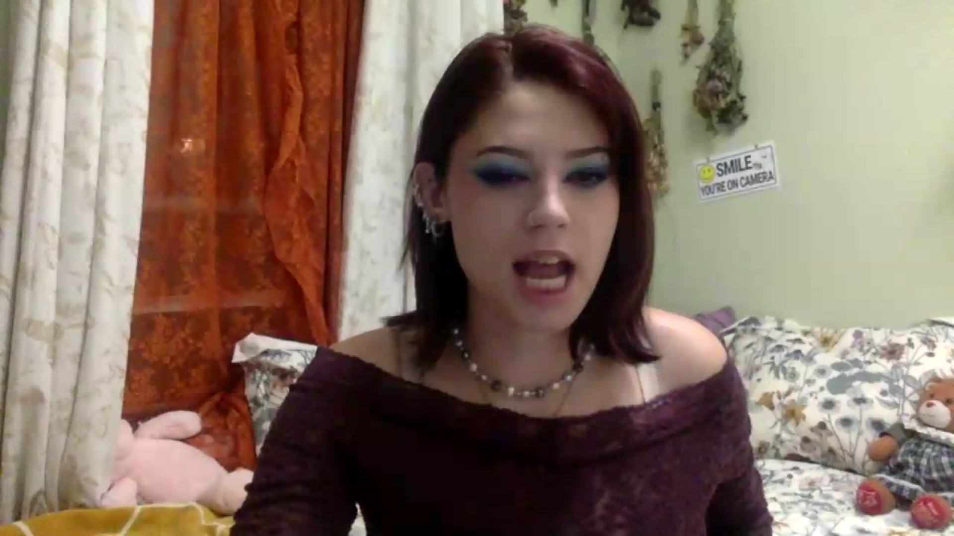 Gallery image thumbnail from HunniBee's myfreecams stream on, 06/26/2026, 03:47 image 17 of 20