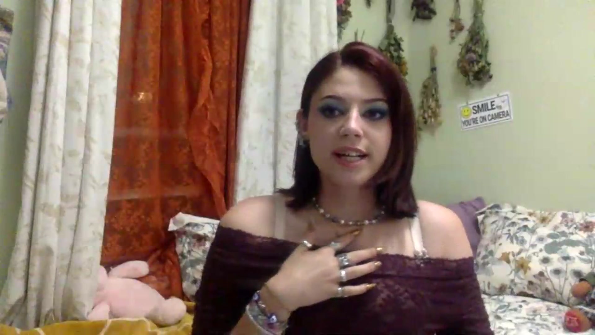 Gallery image thumbnail from HunniBee's myfreecams stream on, 06/26/2026, 03:47 image 8 of 20