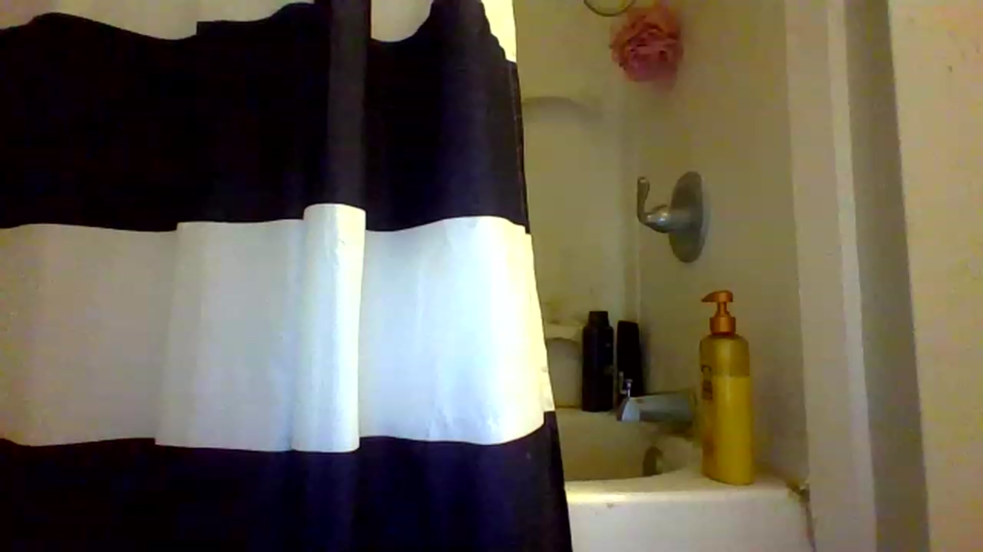 Gallery image thumbnail from Hunni_Bunzz's myfreecams stream on, 01/20/2023, 19:44 image 11 of 20