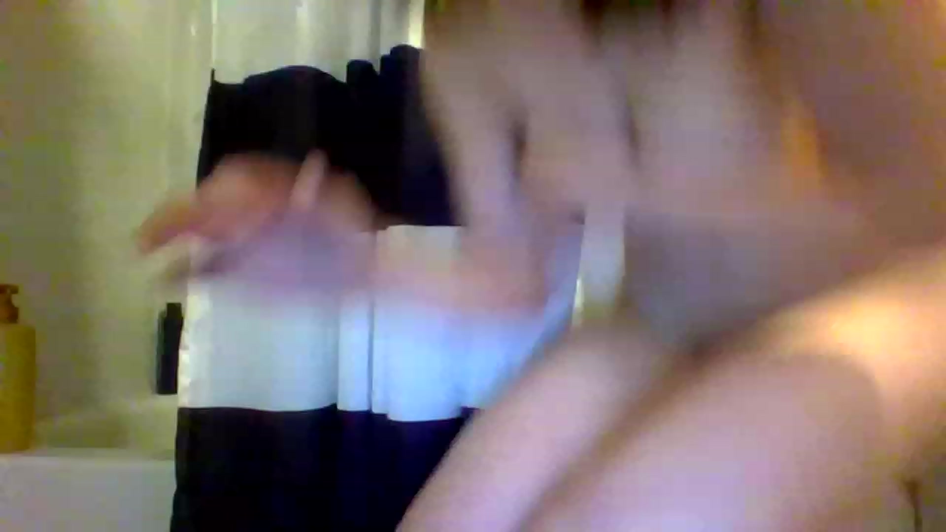 Gallery image thumbnail from Hunni_Bunzz's myfreecams stream on, 01/20/2023, 19:44 image 10 of 20
