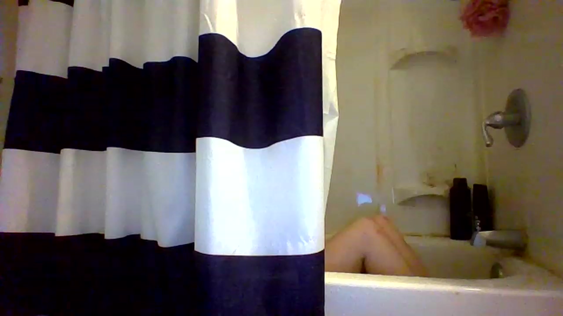 Gallery image thumbnail from Hunni_Bunzz's myfreecams stream on, 01/20/2023, 19:44 image 14 of 20