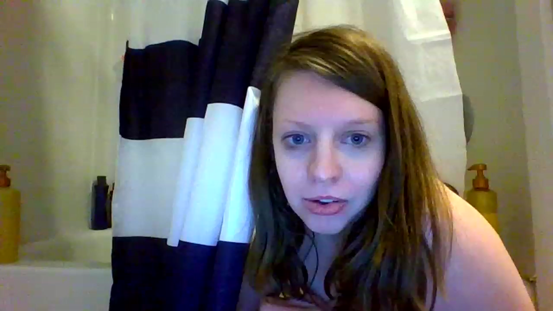 Gallery image thumbnail from Hunni_Bunzz's myfreecams stream on, 01/20/2023, 19:44 image 9 of 20
